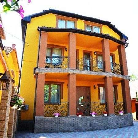 Hotel Goldenluxe Berehowo Zewnętrze zdjęcie