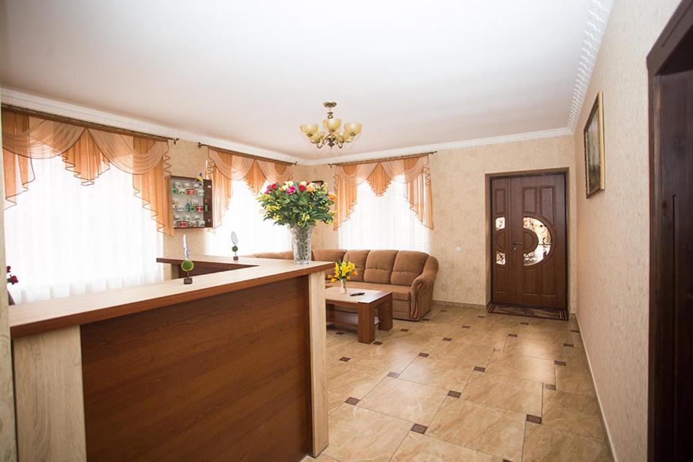 Hotel Goldenluxe Berehowo Zewnętrze zdjęcie